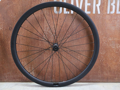 Laufrad/Laufradsatz von Bmc, BMC CRD - 321 CARBON LAUFRADSATZ DISC vor USEDBIKES - OB.DE Hintergrund