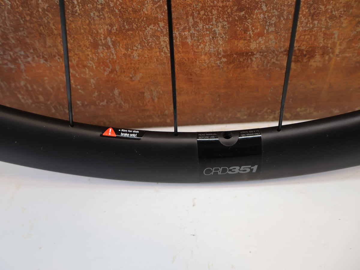 Laufrad/Laufradsatz von Bmc, BMC CRD 351 RENNRAD CARBON LAUFRADSATZ 35MM DISC XDR / TLR READY vor USEDBIKES-OB.DE Hintergrund