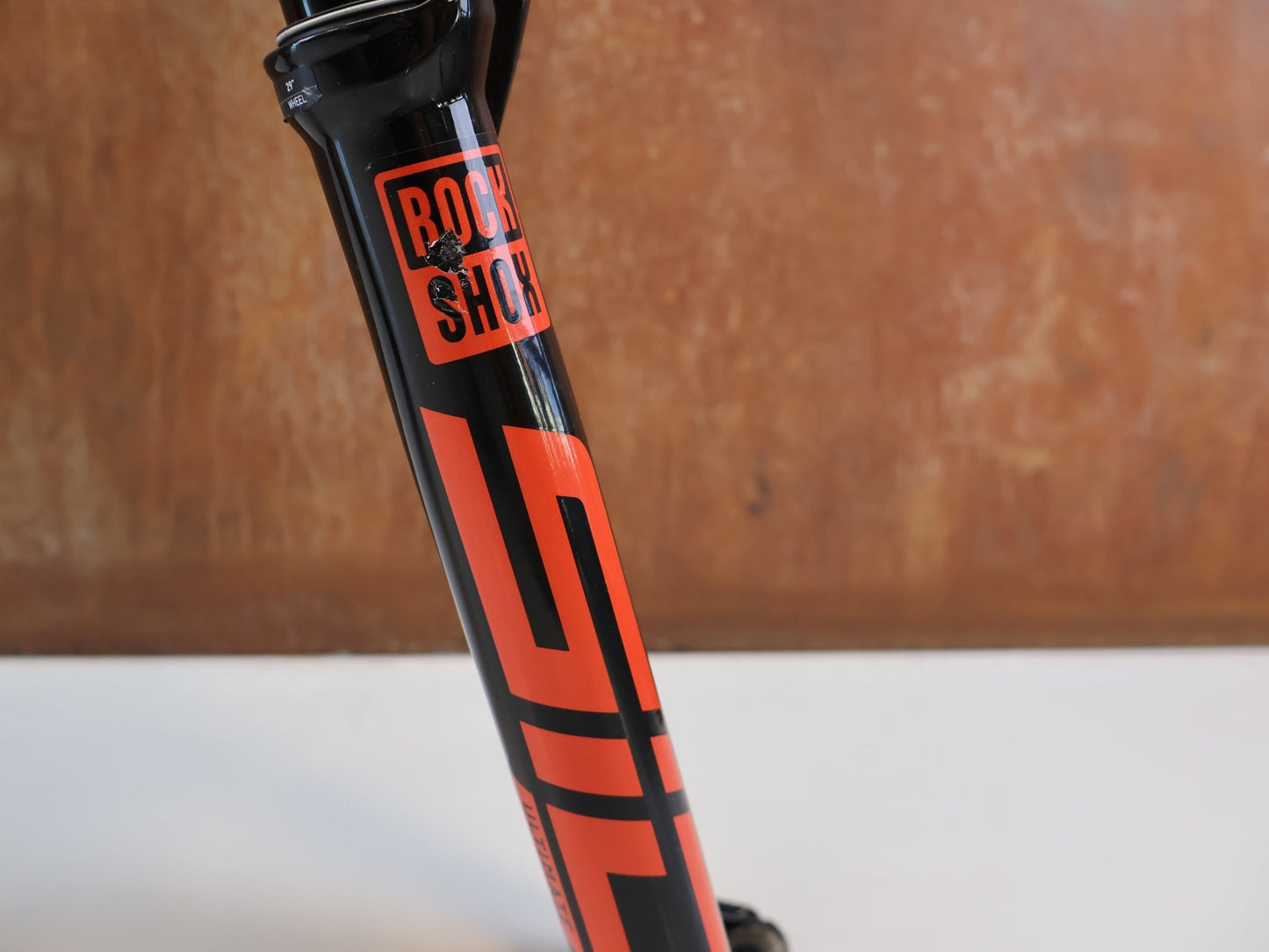 Mountainbikerahmen von BMC, BMC FOURSTROKE 01 ONE / XC FULLY RAHMENSET / GR. S / ROCKSHOX SID vor USEDBIKES-OB.DE Hintergrund