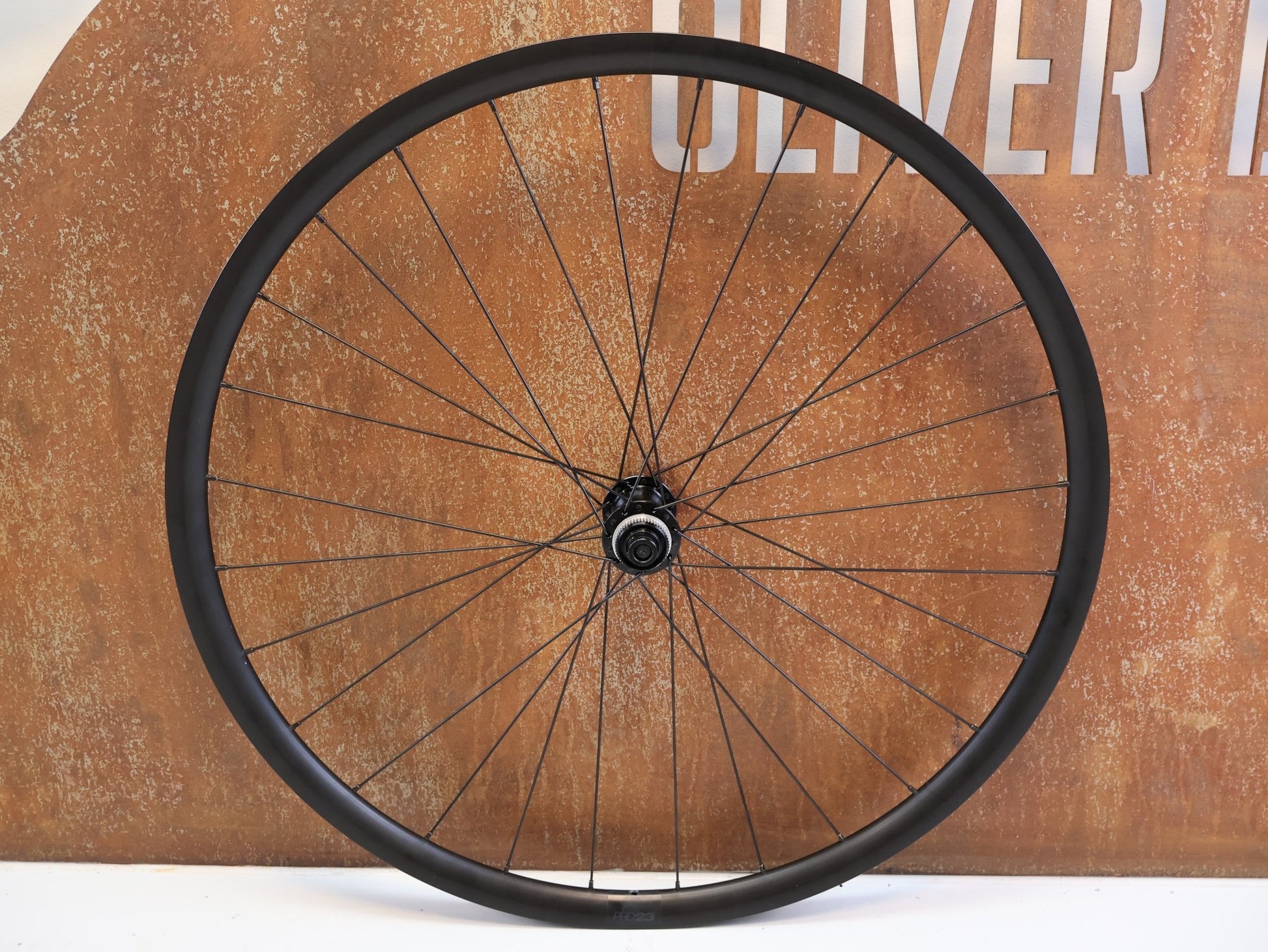 Laufrad/Laufradsatz von Bmc, BMC PRD 23 LAUFRADSATZ / SHIMANO TC500 NABEN / 23 MM MAULWEITE / HG 12-FACH vor USEDBIKES-OB.DE Hintergrund