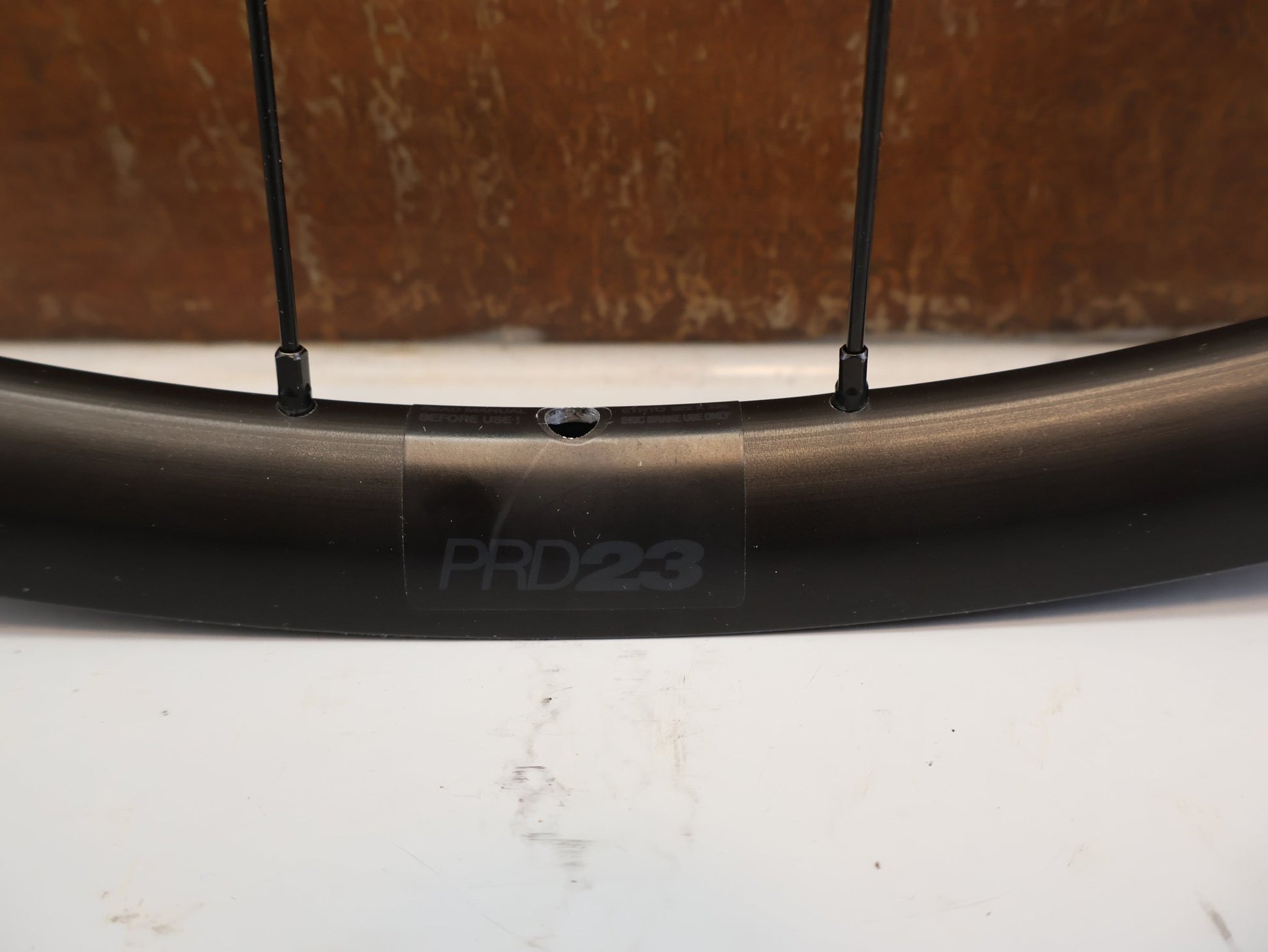 Laufrad/Laufradsatz von Bmc, BMC PRD 23 LAUFRADSATZ / SHIMANO TC500 NABEN / 23 MM MAULWEITE / HG 12-FACH vor USEDBIKES-OB.DE Hintergrund