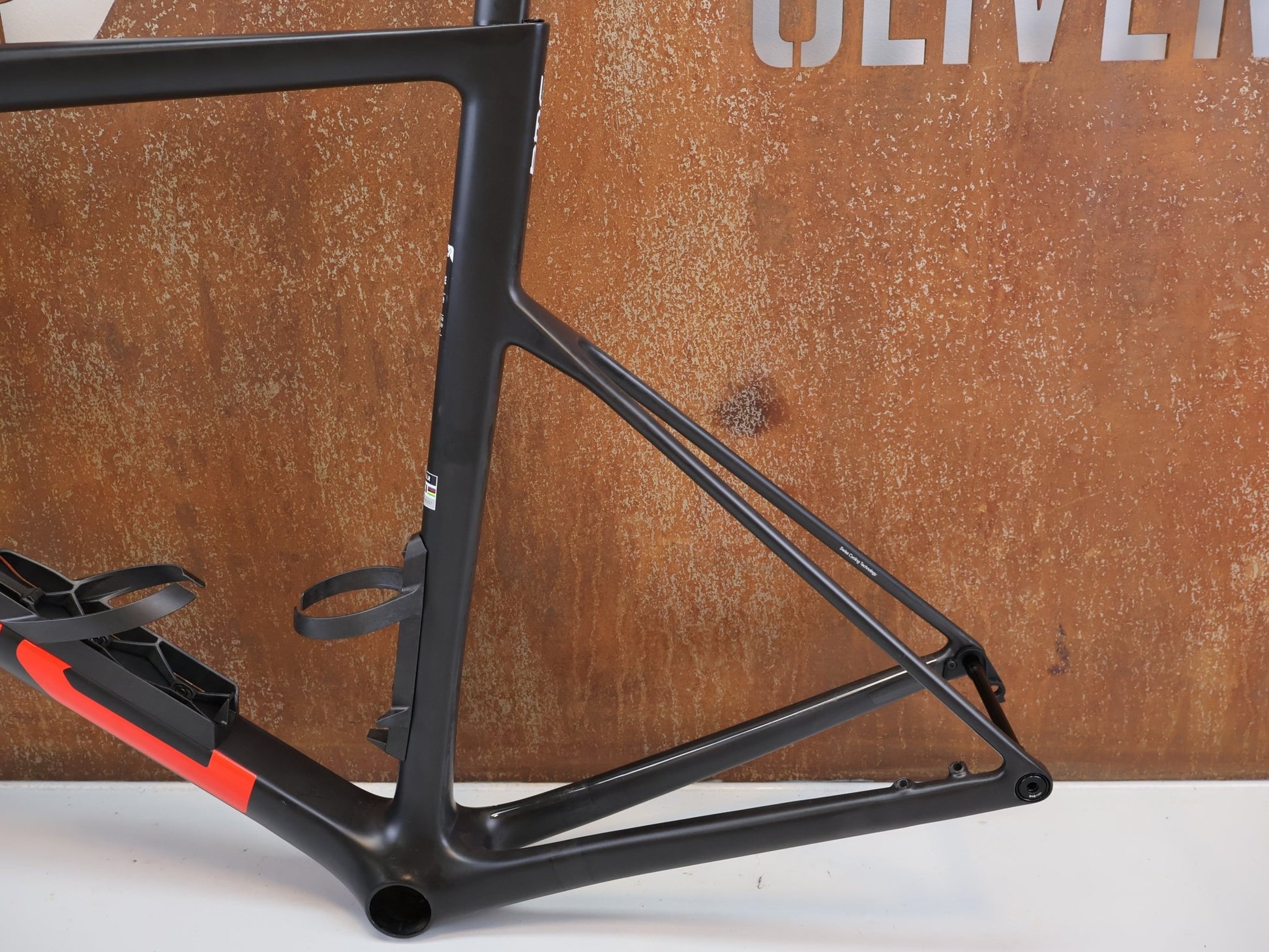 BMC TEAMMACHINE SLR 01 RAHMENSET / CARBON / NEON RED / GRÖSSE 61 / 150 –