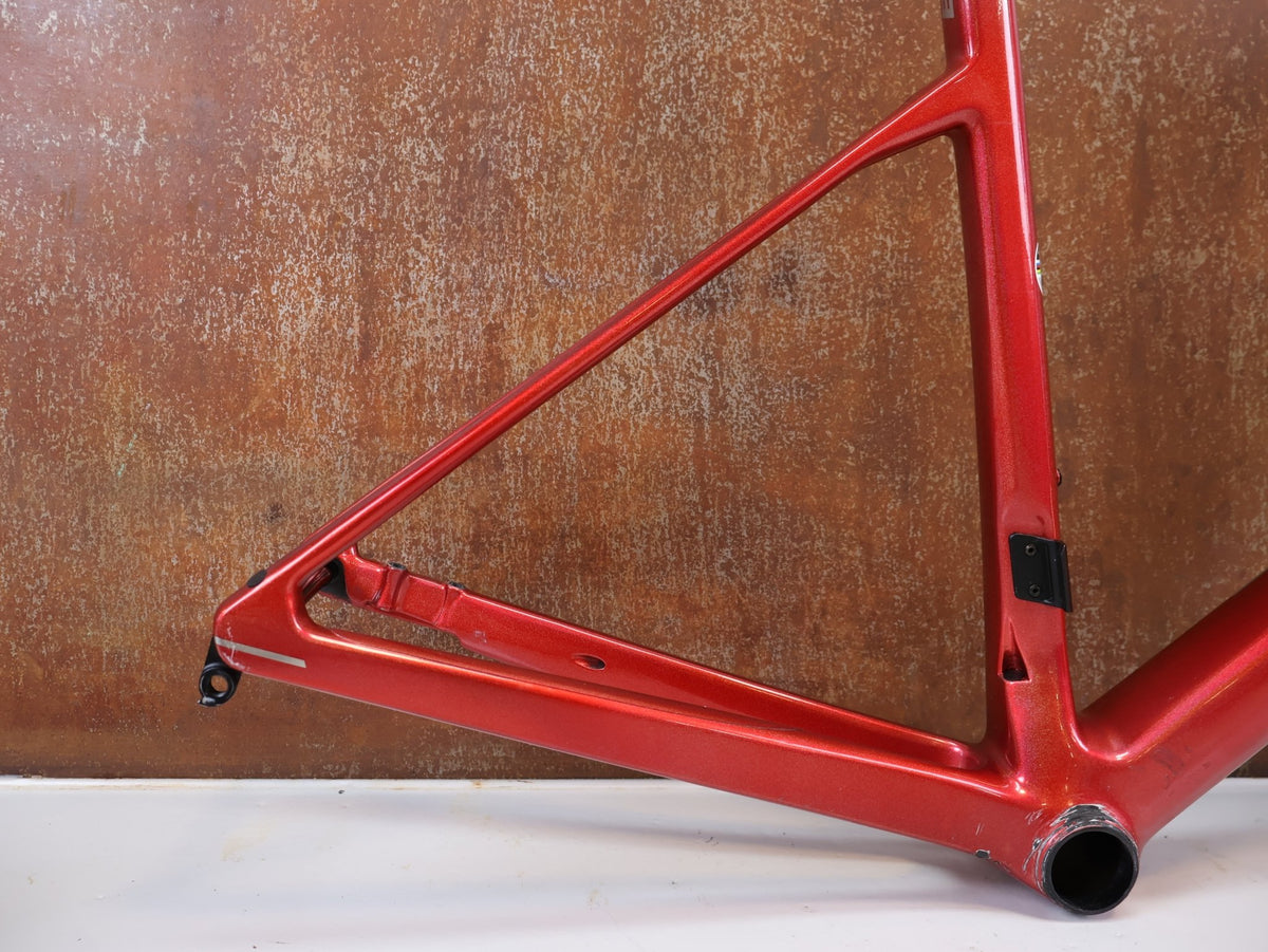Rennradrahmen von BMC, BMC Teammachine SLR Carbon Rahmenset Gr 54 1820g Disc / Bastlerware vor USEDBIKES-OB.DE Hintergrund