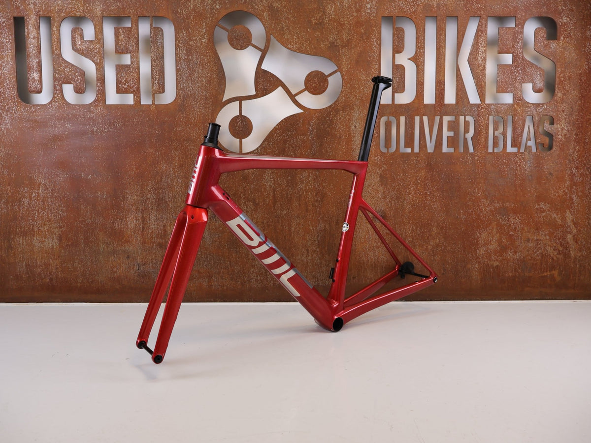 Rennradrahmen von BMC, BMC Teammachine SLR Carbon Rahmenset Gr 54 1820g Disc / Bastlerware vor USEDBIKES-OB.DE Hintergrund