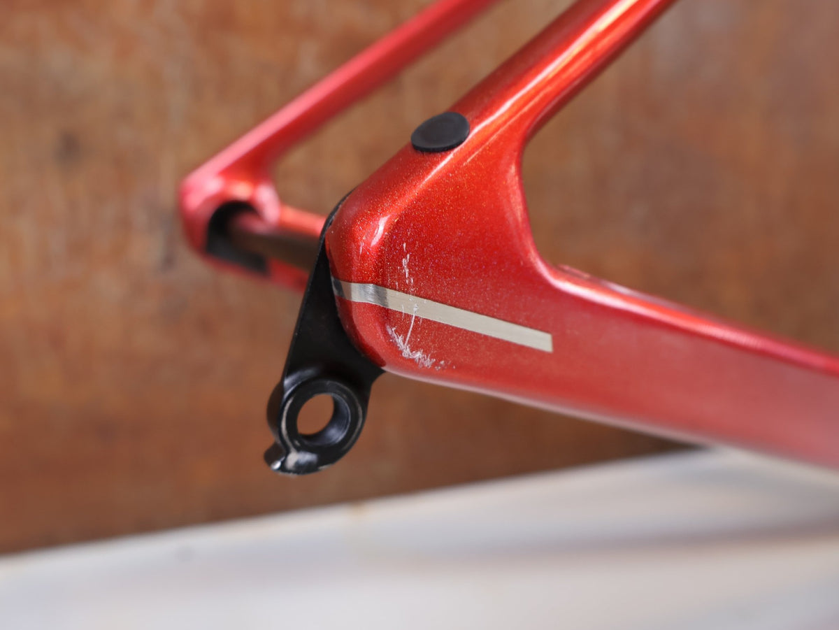 Rennradrahmen von BMC, BMC Teammachine SLR Carbon Rahmenset Gr 54 1820g Disc / Bastlerware vor USEDBIKES-OB.DE Hintergrund
