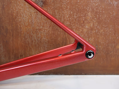 Rennradrahmen von BMC, BMC Teammachine SLR Carbon Rahmenset Gr 54 1820g Disc / Bastlerware vor USEDBIKES-OB.DE Hintergrund