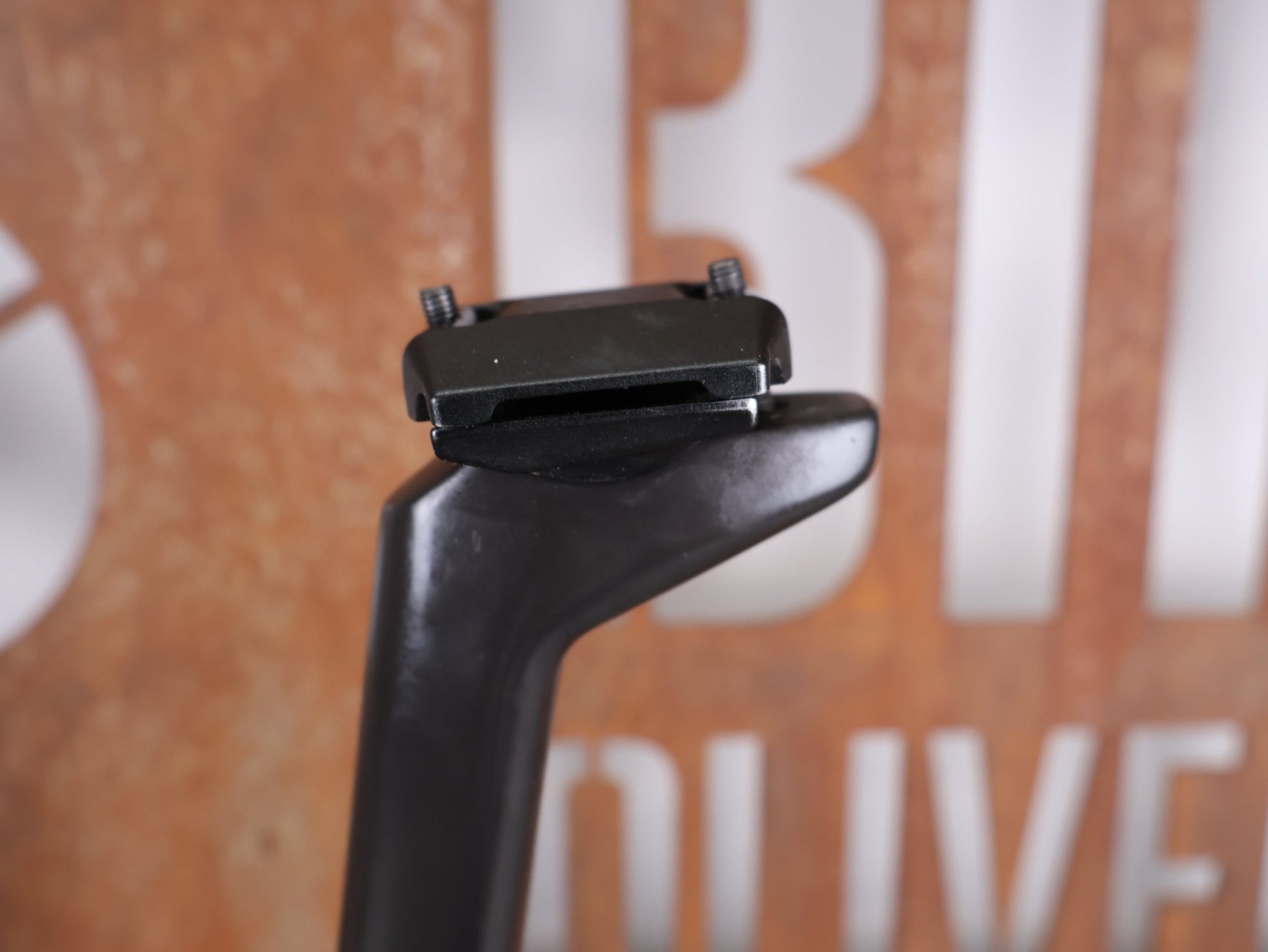 Rennradrahmen von Bmc, BMC TEAMMACHINE SLR01 / RAHMENSET IRON GREY / BLACK / DISC / 58CM vor USEDBIKES - OB.DE Hintergrund