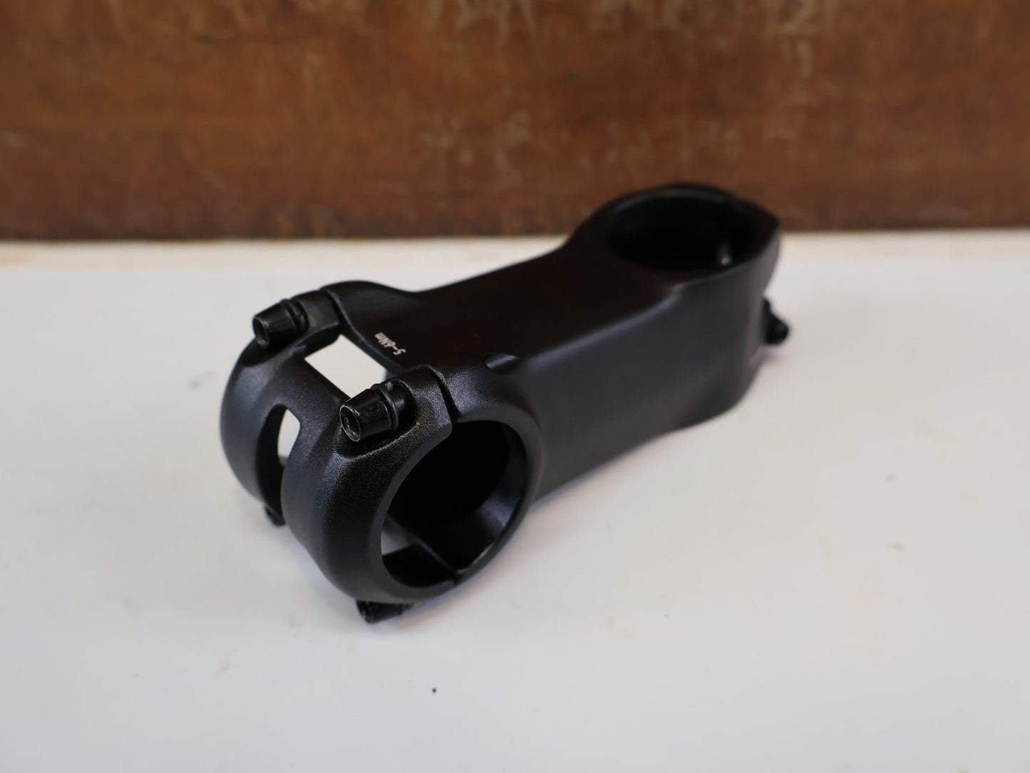 Vorbau von Bmc, BMC VORBAU FÜR MTT-FEDERGABELN / 80 MM / 1 1/4" / URS01 / URS / URS LT vor USEDBIKES-OB.DE Hintergrund