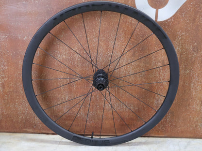 Laufrad/Laufradsatz von Bontrager, BONTRAGER AEOLUS ELITE 35 TLR LAUFRADSATZ DISC vor USEDBIKES - OB.DE Hintergrund