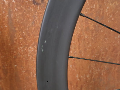 Laufrad/Laufradsatz von Bontrager, BONTRAGER AEOLUS ELITE 50 TLR LAUFRADSATZ DISC vor USEDBIKES - OB.DE Hintergrund