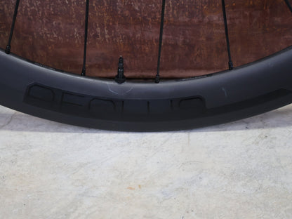 Laufrad/Laufradsatz von Bontrager, BONTRAGER AEOLUS ELITE 50 TLR LAUFRADSATZ DISC vor USEDBIKES - OB.DE Hintergrund