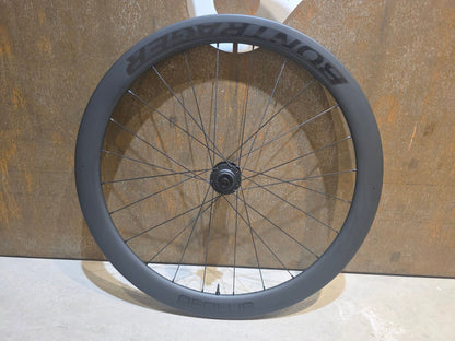 Laufrad/Laufradsatz von Bontrager, BONTRAGER AEOLUS ELITE 50 TLR LAUFRADSATZ DISC vor USEDBIKES - OB.DE Hintergrund