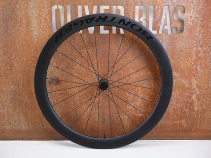 Laufrad/Laufradsatz von Bontrager, BONTRAGER AEOLUS PRO 51 TLR DISC CARBON LAUFRADSATZ SHIMANO HG vor USEDBIKES-OB.DE Hintergrund