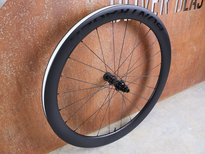 Laufrad/Laufradsatz von Bontrager, BONTRAGER AEOLUS PRO 51 TLR LAUFRADSATZ DISC vor USEDBIKES - OB.DE Hintergrund