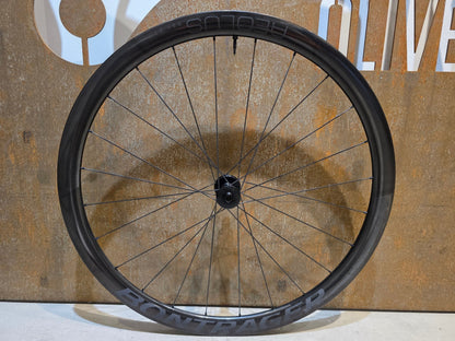 Laufrad/Laufradsatz von Bontrager, BONTRAGER AEOLUS RSL 37 TLR LAUFRADSATZ DISC vor USEDBIKES - OB.DE Hintergrund