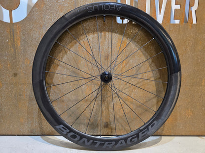 Laufrad/Laufradsatz von Bontrager, BONTRAGER AEOLUS RSL 51 TLR LAUFRADSATZ DISC in variant_title vor USEDBIKES - OB.DE Hintergrund