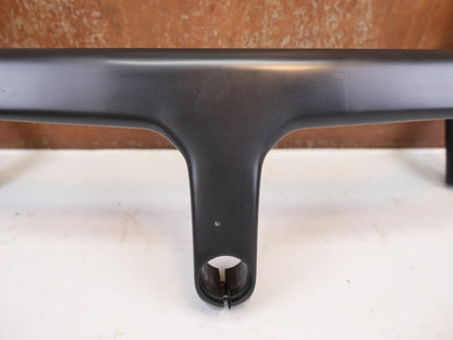 Lenker von Trek, Bontrager Aeolus RSL Carbon Lenker Vorbau Einheit 420mm x 100mm vor USEDBIKES-OB.DE Hintergrund