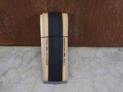 Reifen von Bontrager, BONTRAGER AEOLUS RSL TLR RENNRADREIFEN 700C X 28MM BLACK / TAN WALL vor USEDBIKES - OB.DE Hintergrund