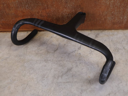 Lenker von Trek, BONTRAGER AEOLUS RSL VR - C – PRO TEAM BARSTEM 400/400 × 140 MM – LIDL - TREK SONDERANFERTIGUNG vor USEDBIKES - OB.DE Hintergrund