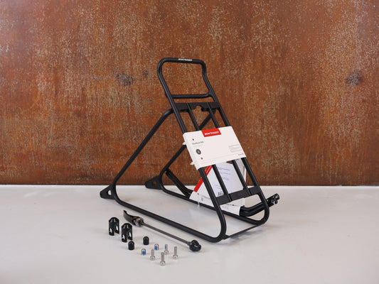 Schutzbleche & Gepäckträger von Bontrager, BONTRAGER BACKRACK MIK GEPÄCKTRÄGER / XS - M (33 - 54CM) / 25KG / SCHEIBENBREMSEN / 582186 vor USEDBIKES - OB.DE Hintergrund