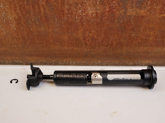 Luftpumpen & Werkzeug von Bontrager, BONTRAGER BITS INTEGRATED MTB TOOL HALTERUNG GABELSCHAFT vor USEDBIKES-OB.DE Hintergrund