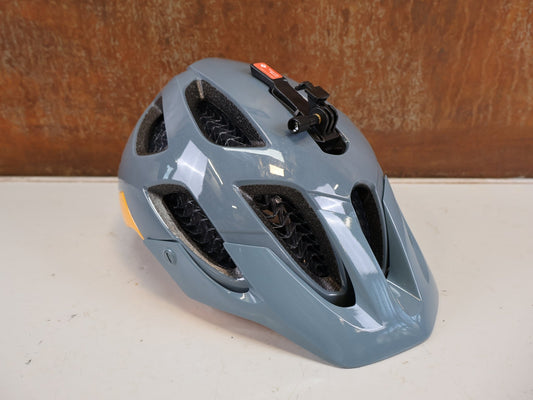 Helme von Bontrager, BONTRAGER BLAZE WAVECEL MTB HELM GR M BLUE HAN 5256132 vor USEDBIKES-OB.DE Hintergrund