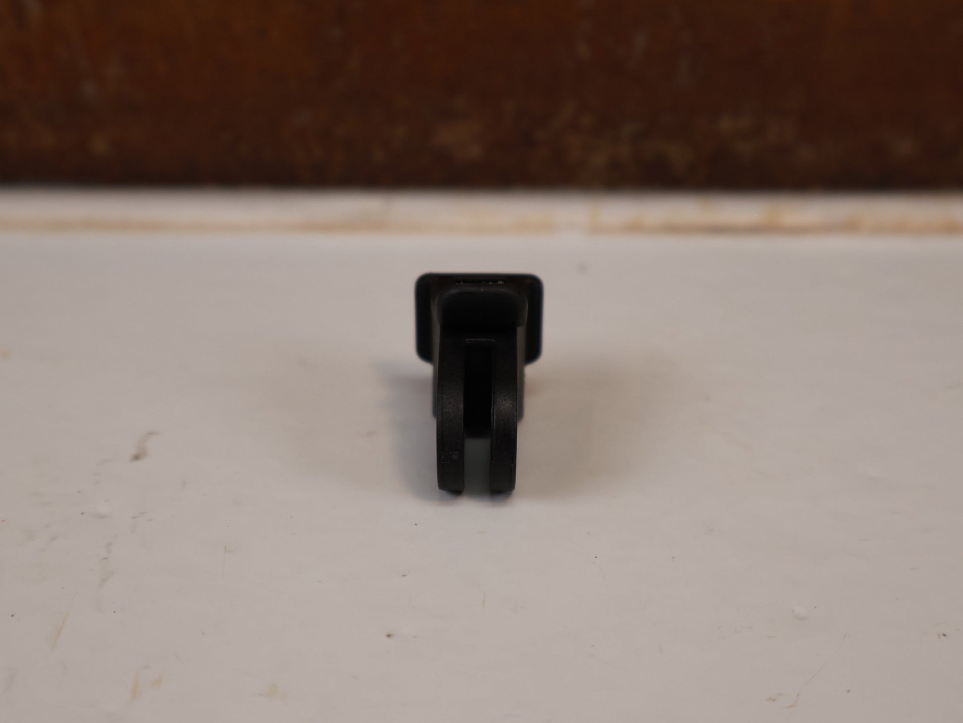 Computerhalterung von Trek, BONTRAGER BLENDR HIGH ION LIGHT MOUNT W510438 / LEUCHTEN HALTERUNG vor USEDBIKES-OB.DE Hintergrund