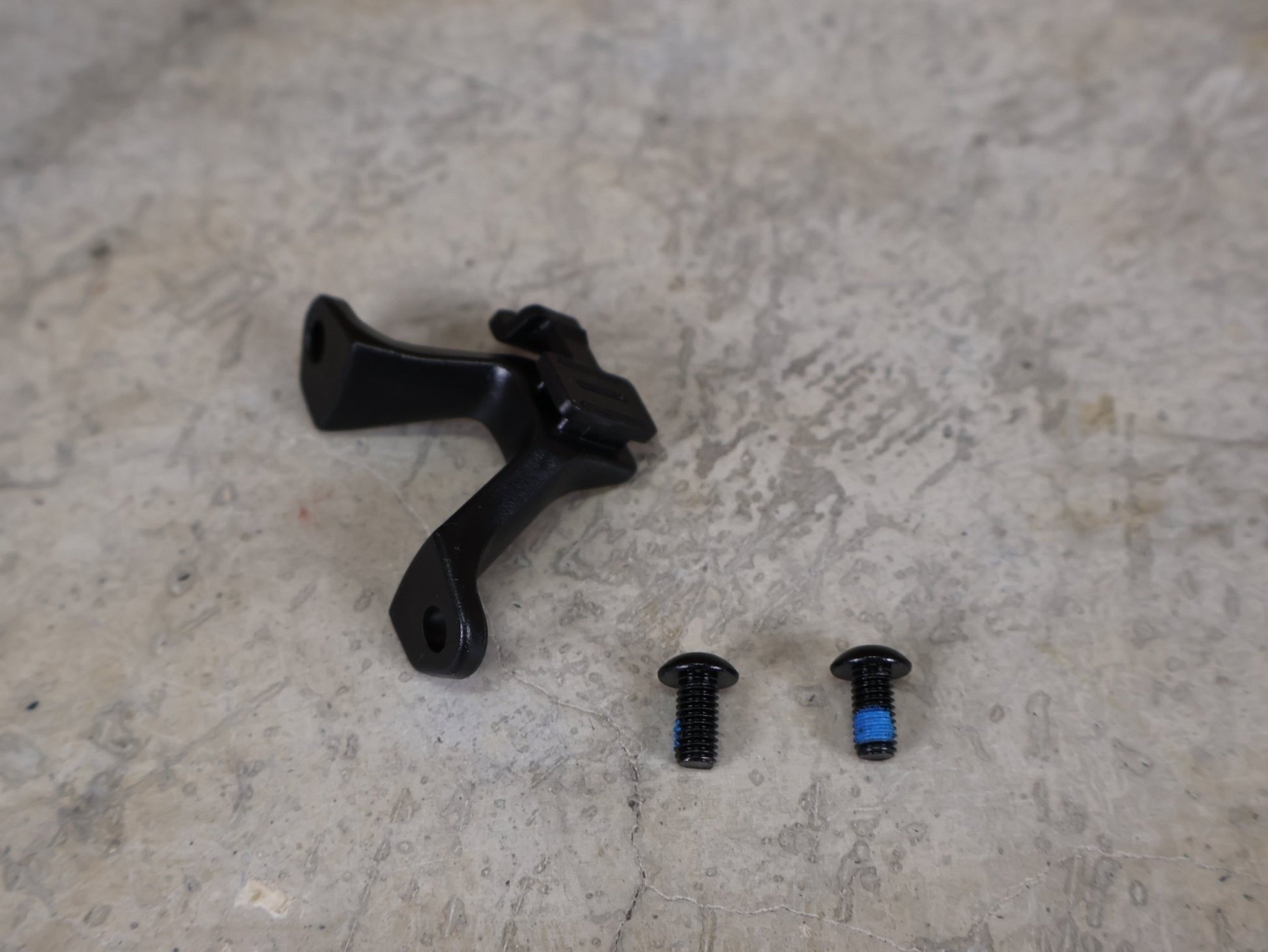 Zubehör von Trek, BONTRAGER BLENDR SATTELZUBEHÖRHALTERUNG / RÜCKLICHTHALTER – 5283888 vor USEDBIKES - OB.DE Hintergrund