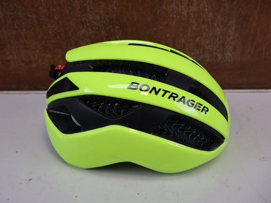 Helme von Bontrager, BONTRAGER CIRCUIT WAVECEL HELM GEBRAUCHT BOA BLENDR vor USEDBIKES-OB.DE Hintergrund