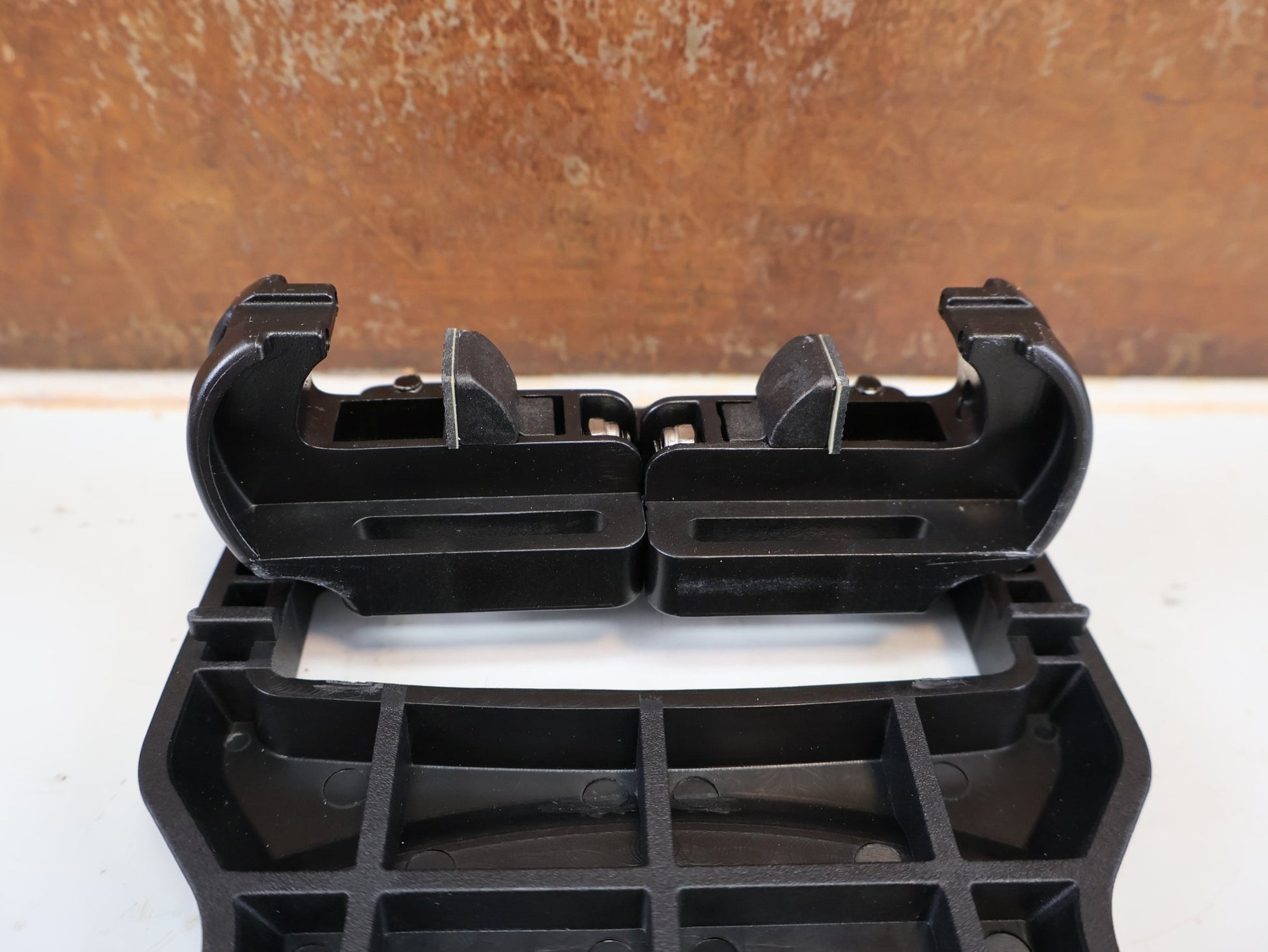 Schutzbleche, Gepäckträger & Körbe von Bontrager, BONTRAGER ELECTRA MIK TRAEGERPLATTE GEPACKTRAEGER / HAN 1040849 vor USEDBIKES-OB.DE Hintergrund