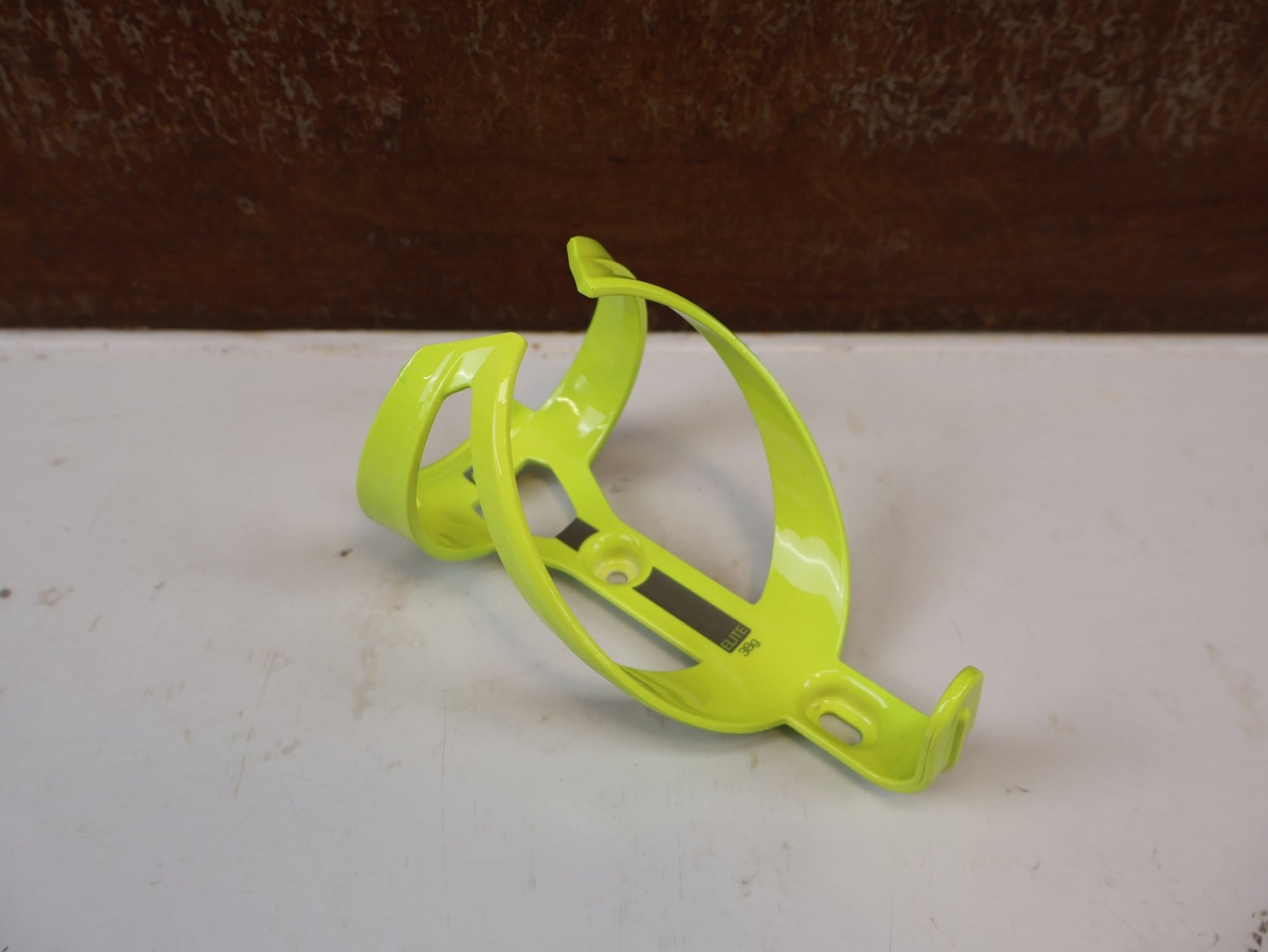 Trinkflaschen und Halter von Bontrager, BONTRAGER ELITE CAGE RECYCLED FLASCHENHALTER OCEAN vor USEDBIKES-OB.DE Hintergrund