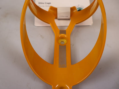 Trinkflaschen und Halter von Bontrager, BONTRAGER ELITE RECYCLED FLASCHENHALTER vor USEDBIKES-OB.DE Hintergrund