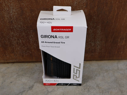 Reifen von Bontrager, BONTRAGER GIRONA RSL GR TLR GRAVELREIFEN / 700C – 35 / 38 / 42 MM – TUBELESS READY – BLACK vor USEDBIKES - OB.DE Hintergrund
