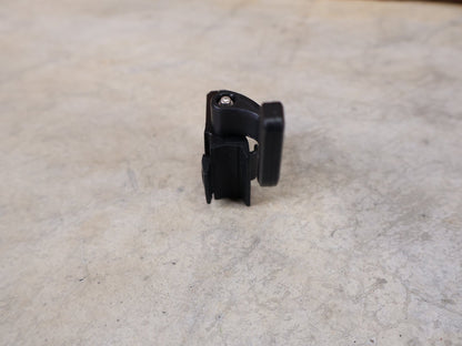 GPS - Geräte & Sensoren von Bontrager, BONTRAGER INTERCHANGE DIGITAL COMBO SENSOR / ANT+ – BLUETOOTH® SMART – GESCHWINDIGKEIT & TRITTFREQUENZ vor USEDBIKES - OB.DE Hintergrund