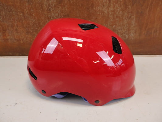 Helme von Bontrager, BONTRAGER JET WAVECEL KINDER HELM MAGENTA 50-55CM 599871 vor USEDBIKES-OB.DE Hintergrund