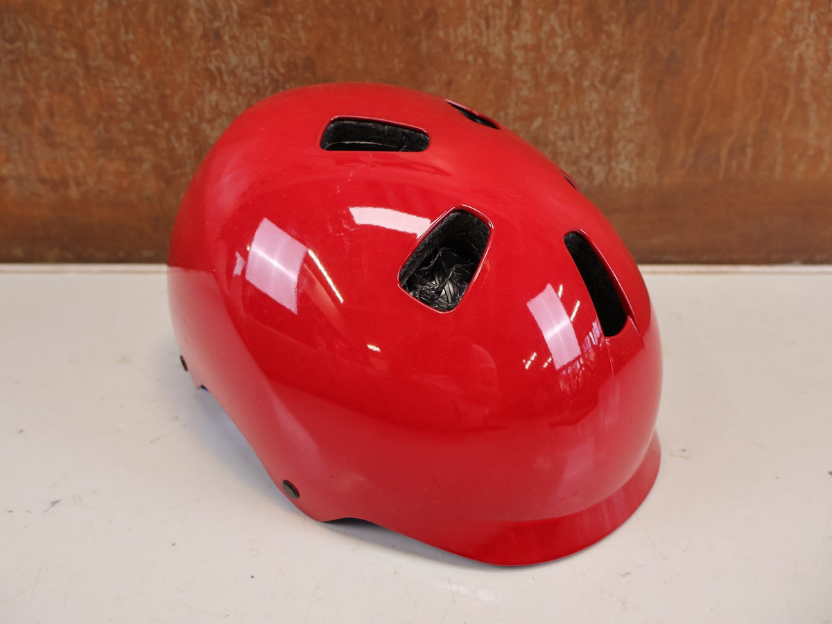 Helme von Bontrager, BONTRAGER JET WAVECEL KINDER HELM MAGENTA 50-55CM 599871 vor USEDBIKES-OB.DE Hintergrund
