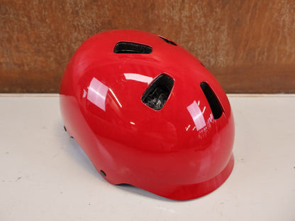 Helme von Bontrager, BONTRAGER JET WAVECEL KINDER HELM MAGENTA 50-55CM 599871 vor USEDBIKES-OB.DE Hintergrund
