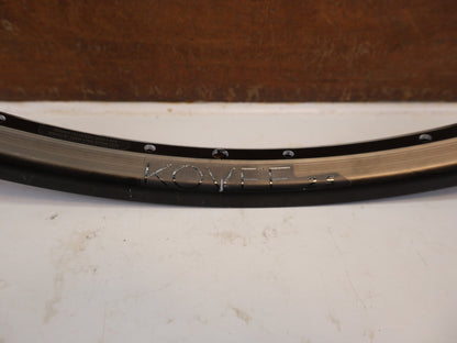 Zubehör von Bontrager, BONTRAGER KOVEE 25 TLR 29 ZOLL MTB FELGE 32 LOCH vor USEDBIKES-OB.DE Hintergrund
