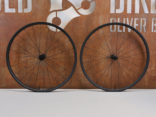 Laufrad/Laufradsatz von Bontrager, BONTRAGER KOVEE RSL 30 TLR BOOST / 29" CARBON LAUFRADSATZ / DT SWISS 240S / SRAM XD vor USEDBIKES - OB.DE Hintergrund