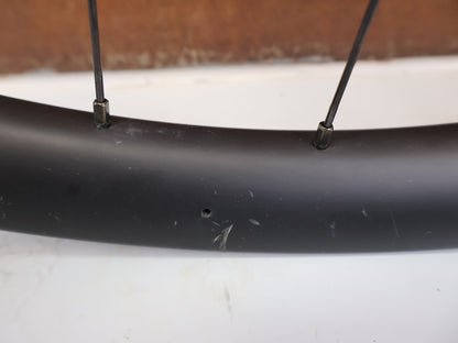 Laufrad/Laufradsatz von Bontrager, Bontrager Line Pro 30 29" Team Edition Laufradsatz DT240 DEG vor USEDBIKES-OB.DE Hintergrund