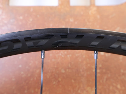 Laufrad/Laufradsatz von Bontrager, BONTRAGER LINE TLR 30 BOOST 29 MTB LAUFRADSATZ MICROSPLINE vor USEDBIKES-OB.DE Hintergrund