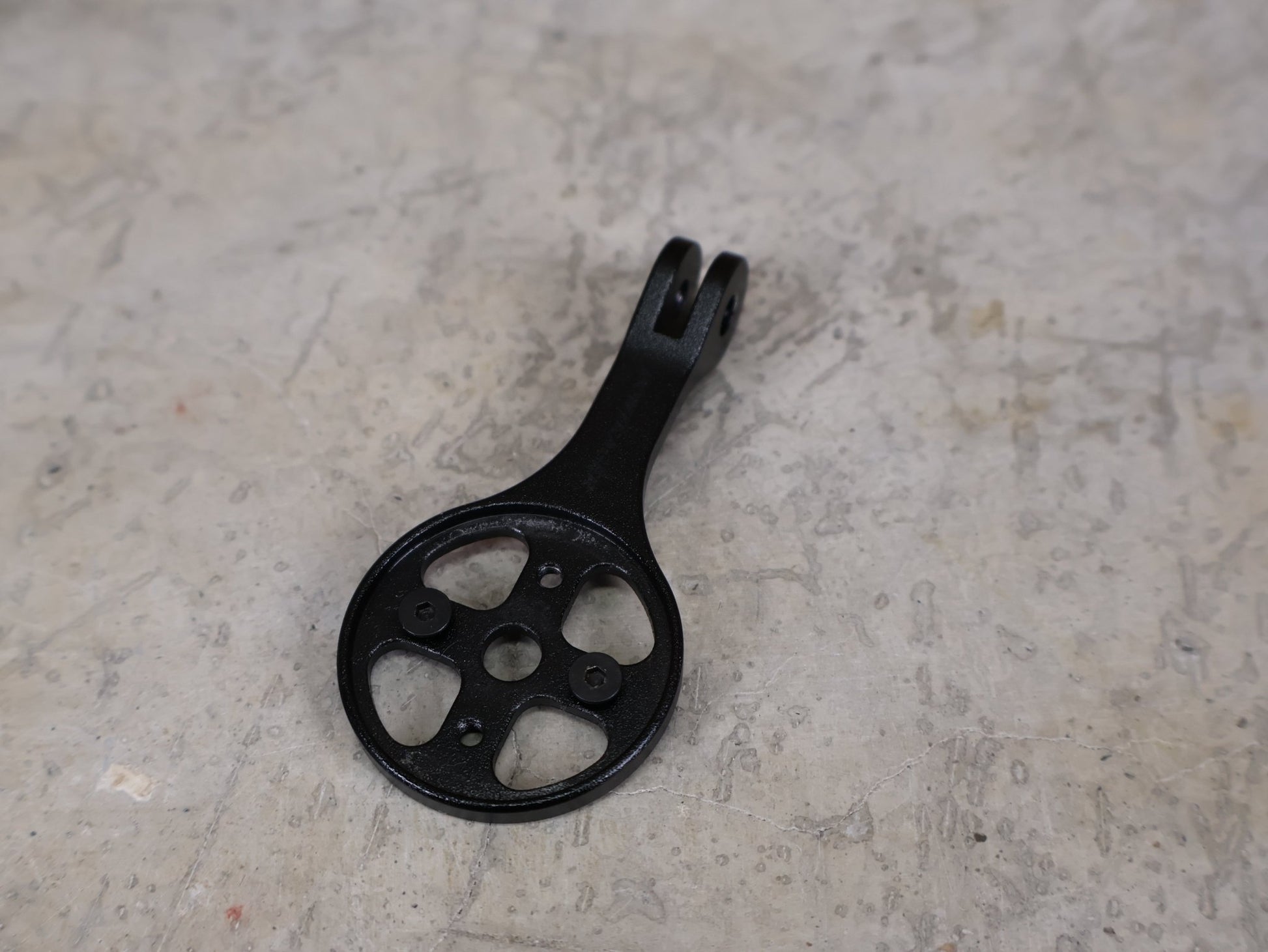 Zubehör von Trek, BONTRAGER PRO BLENDR ALUMINIUM COMPUTERHALTERUNG – 5266375 vor USEDBIKES - OB.DE Hintergrund