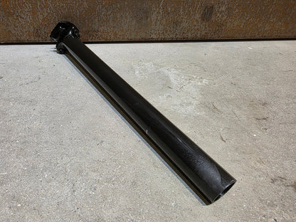 Sattelstütze von Bontrager, BONTRAGER PRO CARBON SATTELSTÜTZE 31,6MM 400MM vor USEDBIKES - OB.DE Hintergrund