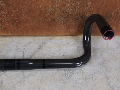 Lenker von Bontrager, BONTRAGER PRO ISOCORE VR - CF RENNRADLENKER – OCLV CARBON – 460 / 480 MM vor USEDBIKES - OB.DE Hintergrund