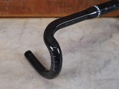 Lenker von Bontrager, BONTRAGER PRO ISOCORE VR - SF RENNRADLENKER – OCLV CARBON – 400 / 420 MM vor USEDBIKES - OB.DE Hintergrund