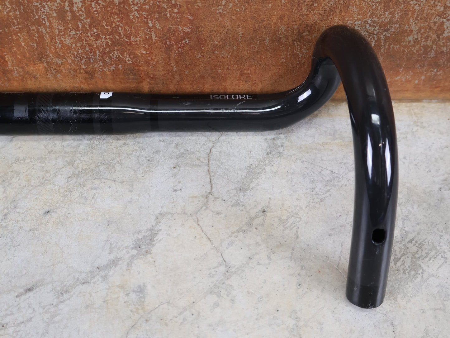 Lenker von Bontrager, BONTRAGER PRO ISOCORE VR - SF RENNRADLENKER – OCLV CARBON – 400 / 420 MM vor USEDBIKES - OB.DE Hintergrund