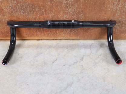 Lenker von Bontrager, BONTRAGER PRO ISOCORE VR - SF RENNRADLENKER – OCLV CARBON – 400 / 420 MM vor USEDBIKES - OB.DE Hintergrund