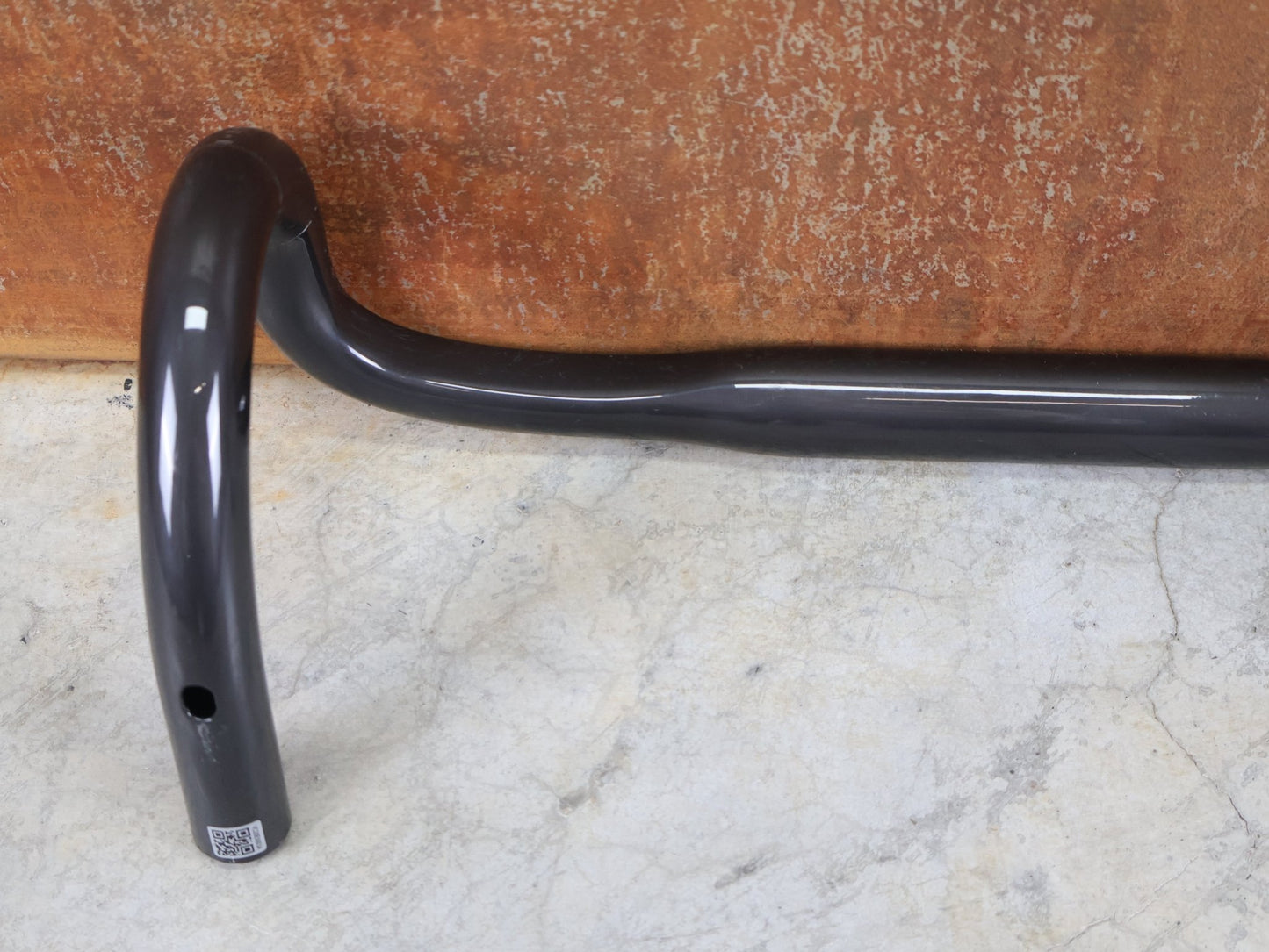 Lenker von Bontrager, BONTRAGER PRO VR - C RENNRADLENKER – OCLV CARBON – 400 MM vor USEDBIKES - OB.DE Hintergrund