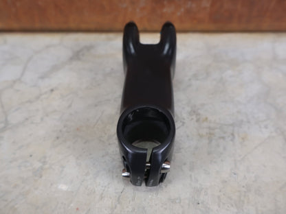 Vorbau von Bontrager, BONTRAGER RSL BLENDR VORBAU OCLV CARBON 7° – 31,8 MM / 1 - 1/8" – 100MM vor USEDBIKES - OB.DE Hintergrund