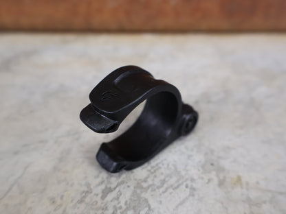 Vorbau von Bontrager, BONTRAGER RSL BLENDR VORBAU OCLV CARBON 7° – 31,8 MM / 1 - 1/8" – 90MM vor USEDBIKES - OB.DE Hintergrund